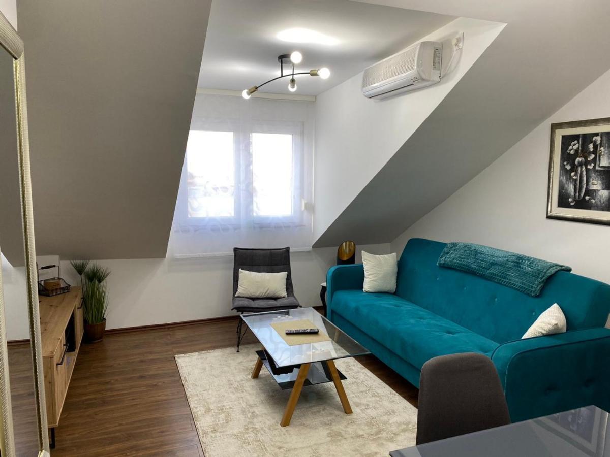 Apartman Pavic Vinkovci Buitenkant foto
